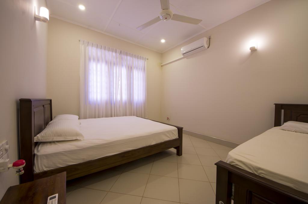 First House Mihintale Otel Dış mekan fotoğraf