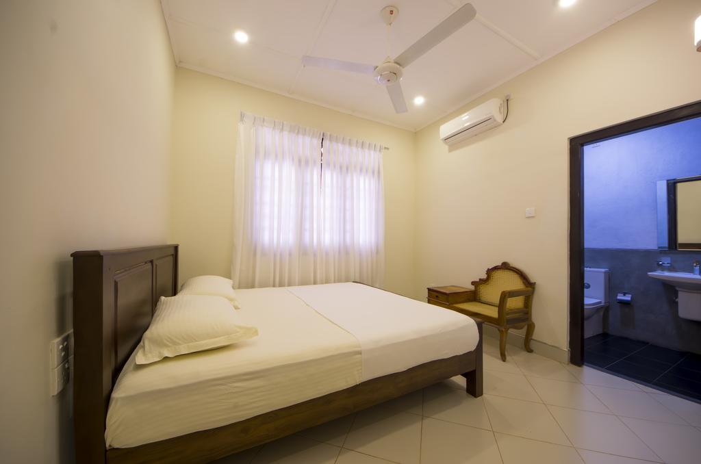First House Mihintale Otel Dış mekan fotoğraf